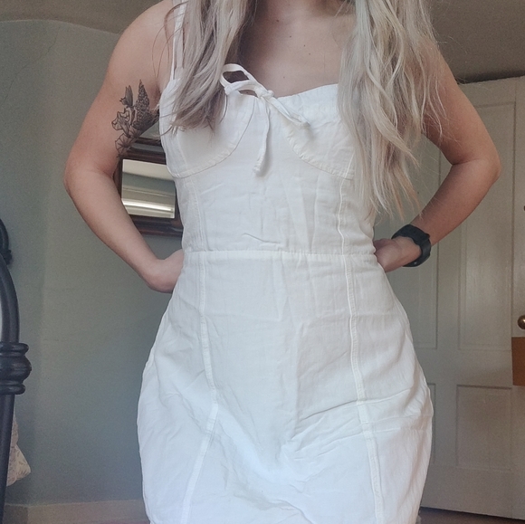 --**$$3/12$$**-- White Linen/Cotton Slip Dress - Picture 2 of 8